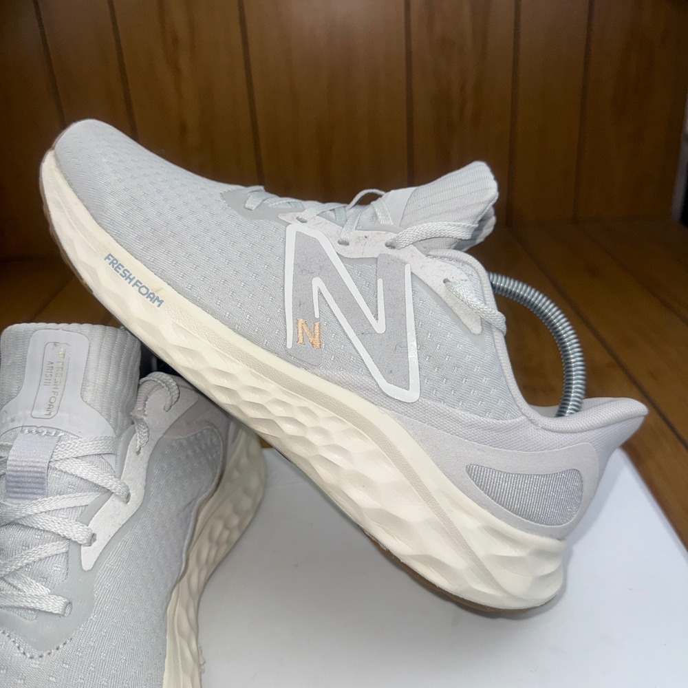 New Balance Fresh Foam Arishi v4 Running Shoes Grey Rose Gold WARISCG4 Womens